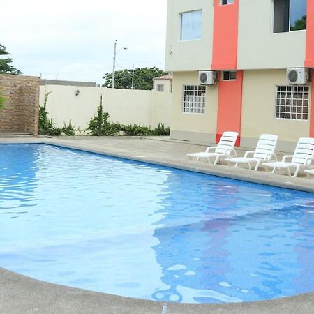 Hotel Pikeiro Blue Manta Exterior foto