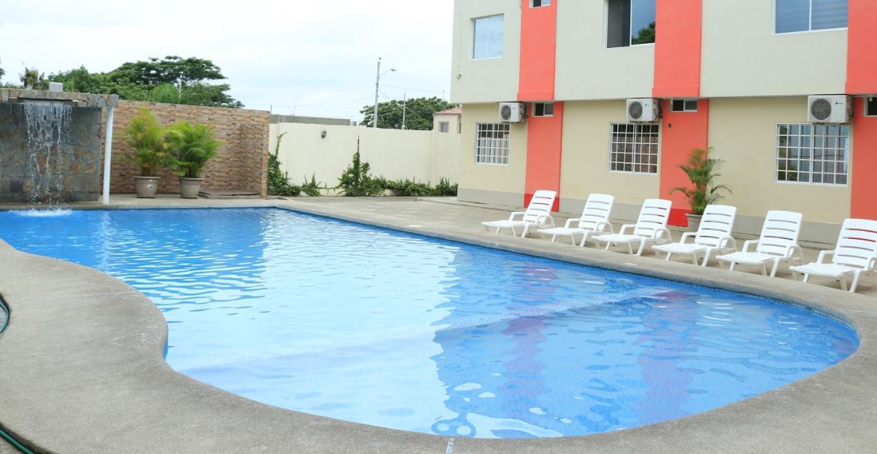 Hotel Pikeiro Blue Manta Exterior foto