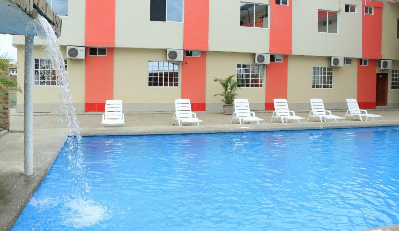 Hotel Pikeiro Blue Manta Exterior foto